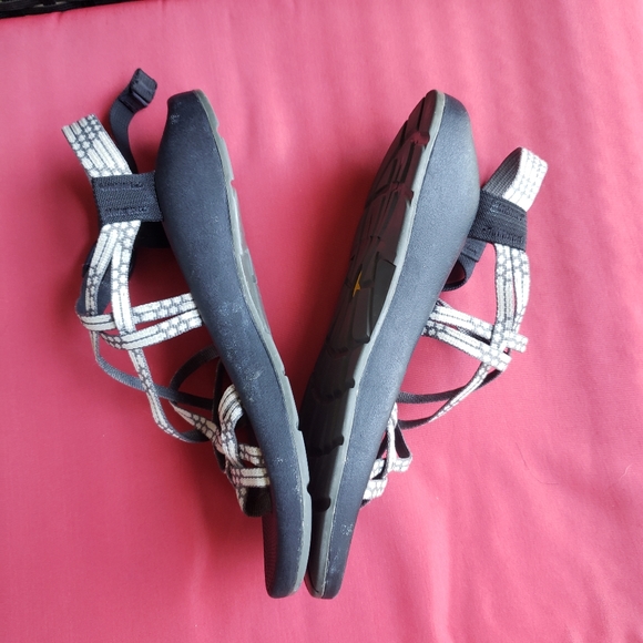 Chaco Vibram Sandals 10 - Picture 4 of 6